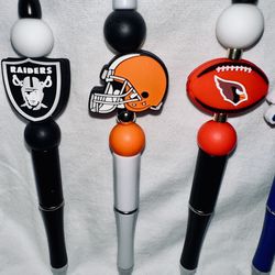 NFL teams  pen with charms