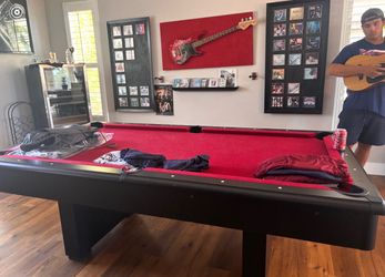 Pool table