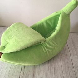 Banana Pet Bed 