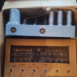 VINTAGE TUBE AMP TUNER CLOCK MAGNAVOX MAGNIFICENT $100 BUCKS 