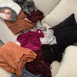 Women’s Clothes 