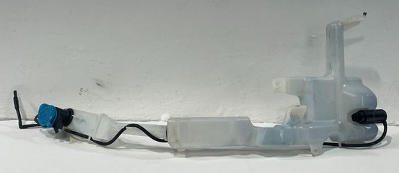 OEM 2022 2023 2024 HONDA CIVIC FRONT WINDSHIELD WASHER RESERVOIR TANK BOTTLE W/ NECK