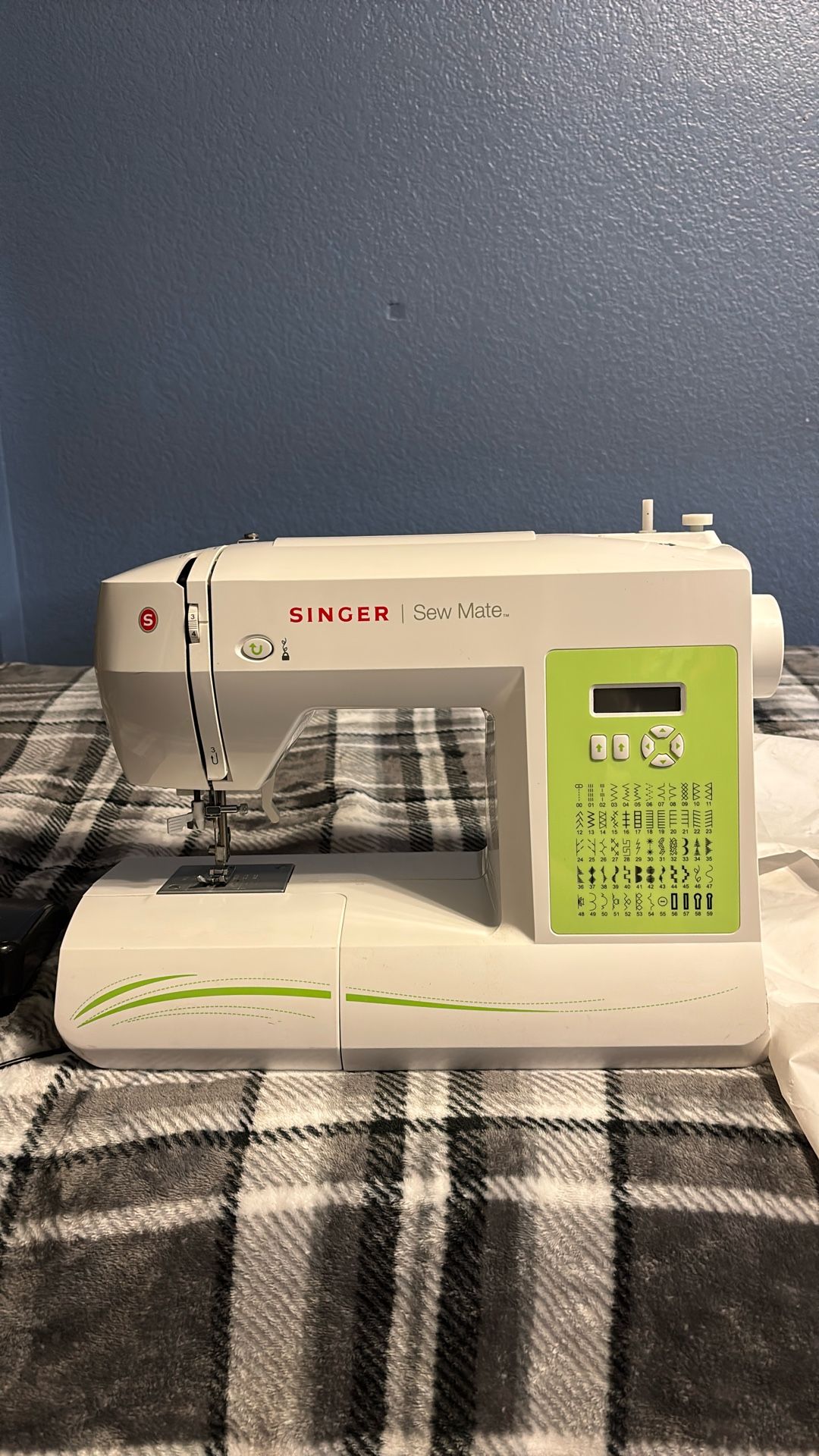 Singer Sew Mate Sewing Machine