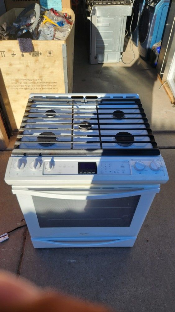 Whirlpool Slide In Gas Stove