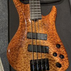 Roscoe Bass Lg3000
