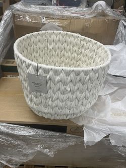BRAND NEW - 19 in x 15 in - Better Homes & Gardens Extra Large White Woven Rope Decorative Storage Basket