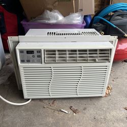 GE Air Conditioner - AEL06LVL1