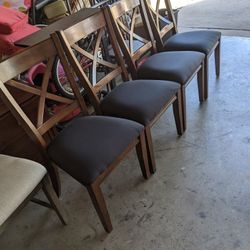 Four Dinning Chairs Excellent Condition Real Solid Wood Very Sturdy 