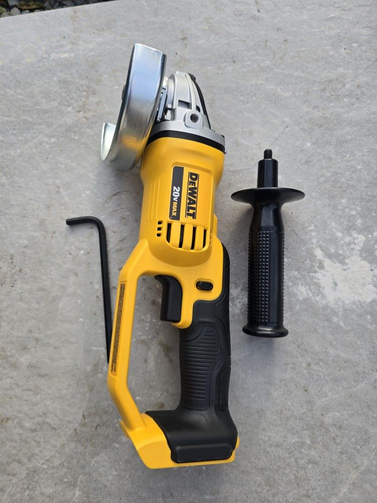 DEWALT GRINDER