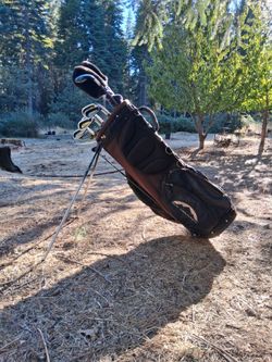 Henry-Griffitts Golf Set + Sun Mountain Stand Bag – $140