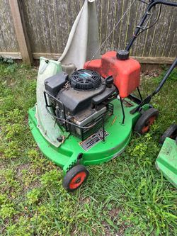 Lawn boy lawnmowers