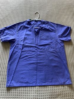 Men’s Blue Medium Nursing Scrubs