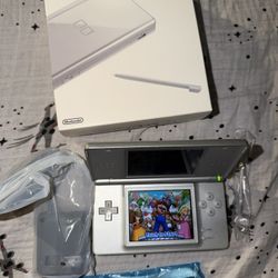 Nintendo Ds Lite 