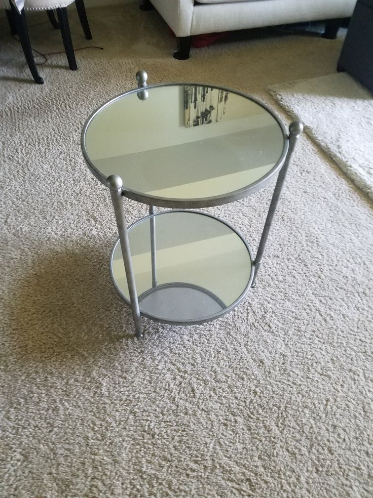 End Table- mirrored. perfect condition. One year old.