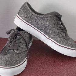 Women's Van's Size 6 