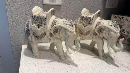 Lenox China Jewels Nativity Elephants