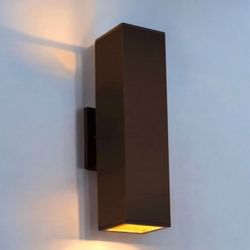 Dusk to Dawn Outdoor Sconce