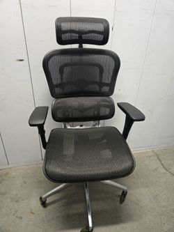 Black Mesh Ergonomic Office Chair with Headrest
