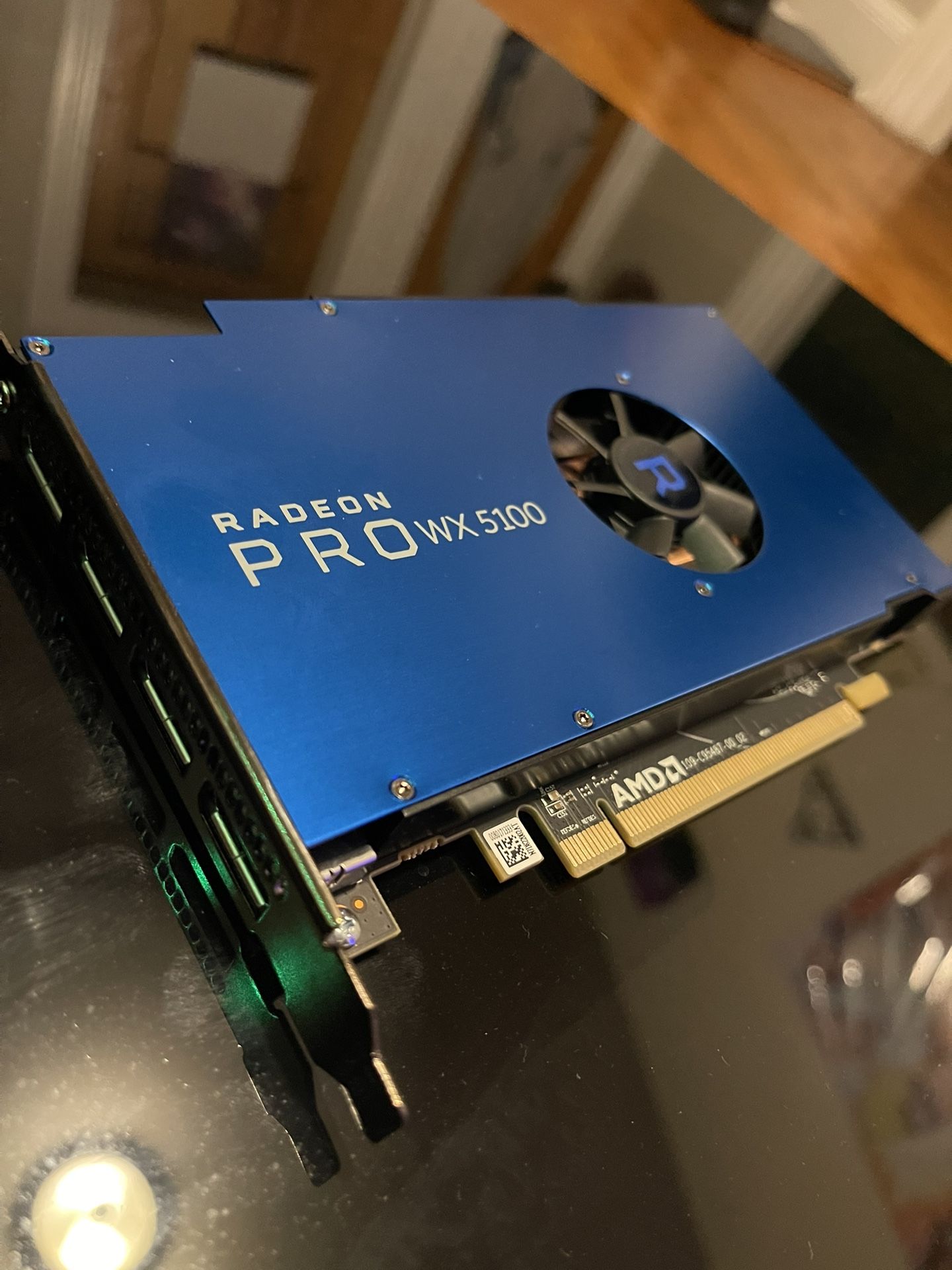 GPU Radeon Pro Wx 5100
