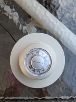 Honeywell Thermostat & Lockbox