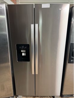 Refrigerator- Ice Dispenser & Water Dispenser
