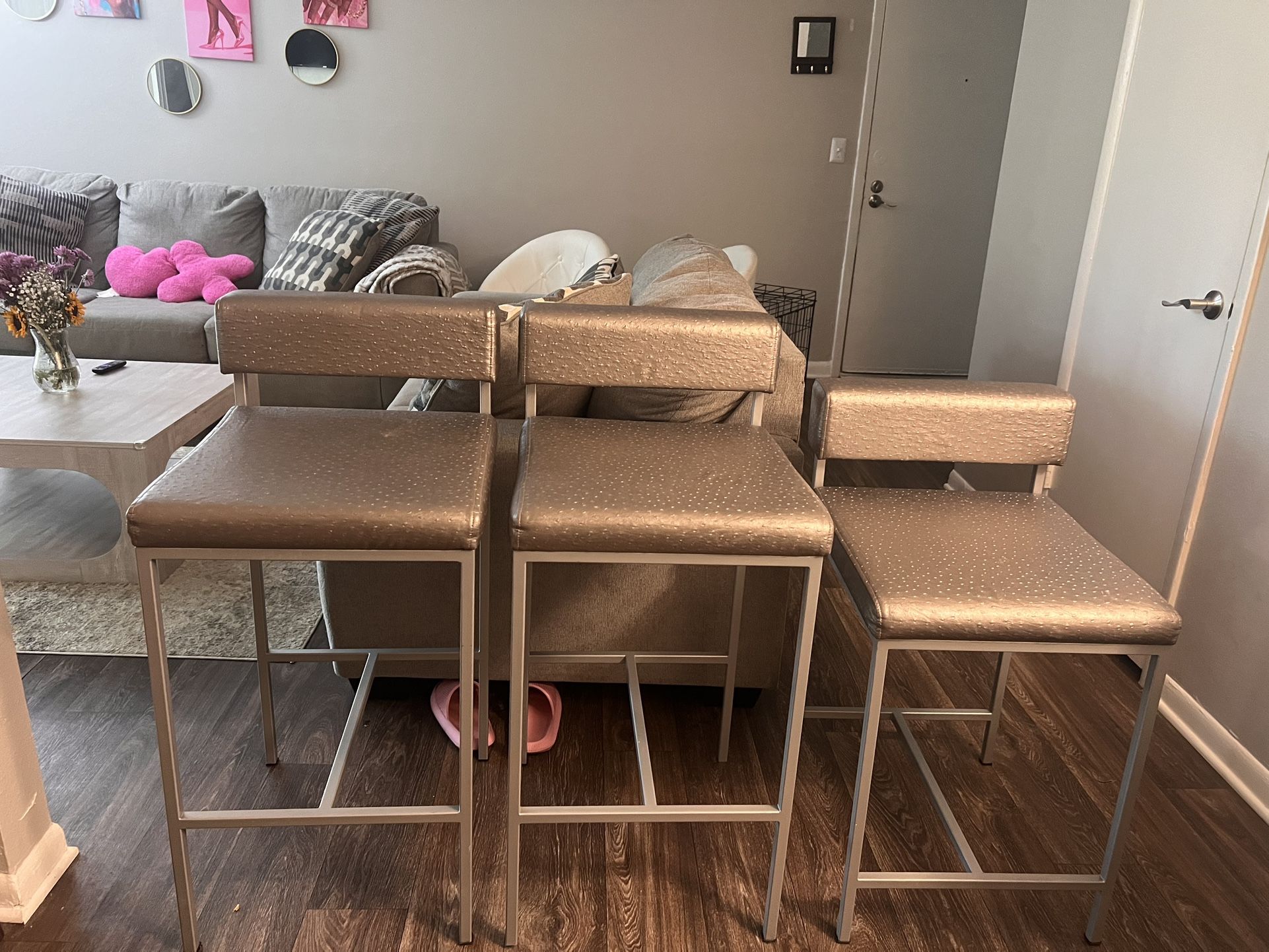 3 Bar Stools