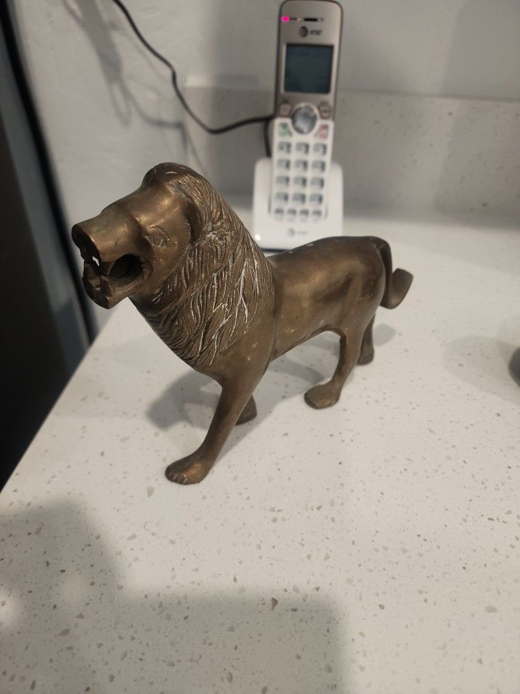 Vintage Lion Paperweight Solid Brass
