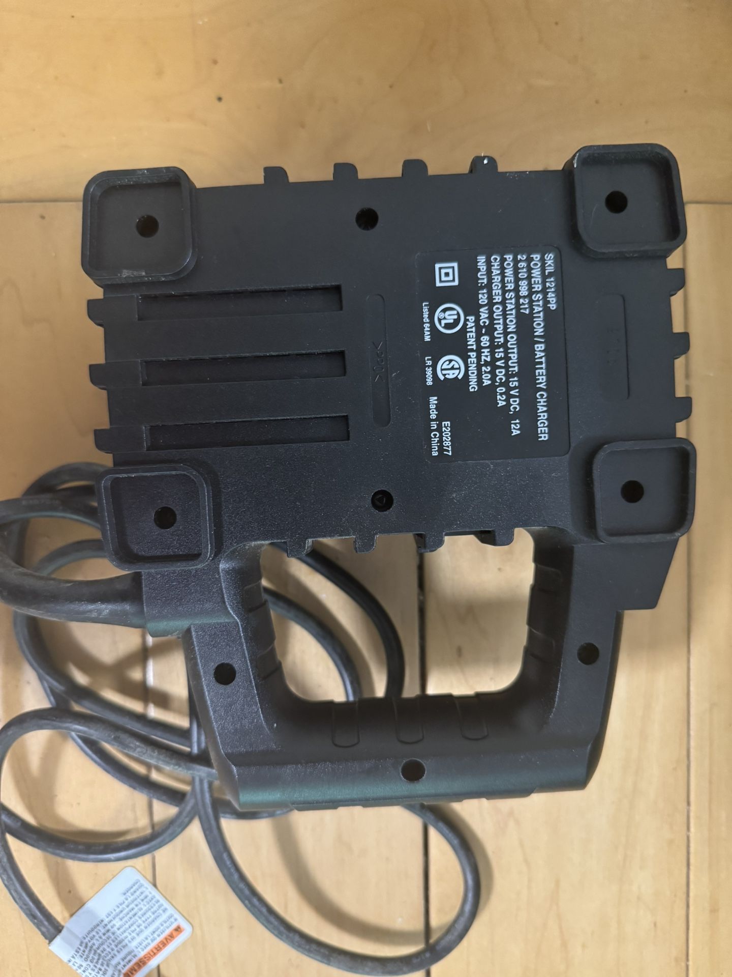 SKIL Battery Charger 1214PP