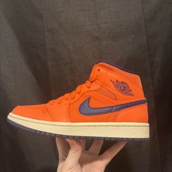 Jordan 1 Mid ‘Turf Orange Blue Void’ Size 8W 6.5M