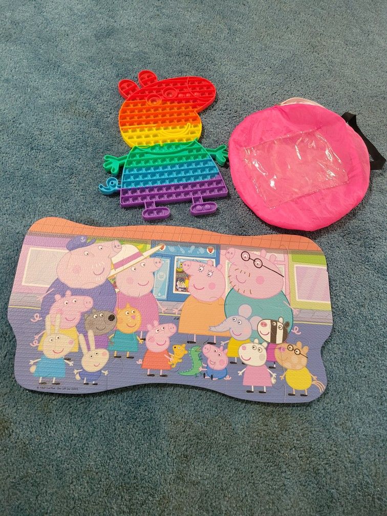 PEPPA PIG 25 PIECE FOAM FLOOR PUZZLE & PEPPA PIG 16" POP IT TOY SEE DESCRIPTION
