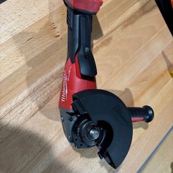 Grinder Milwaukee Fuel