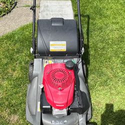 Honda Lawn Mower hRX217 In Excellent Condition