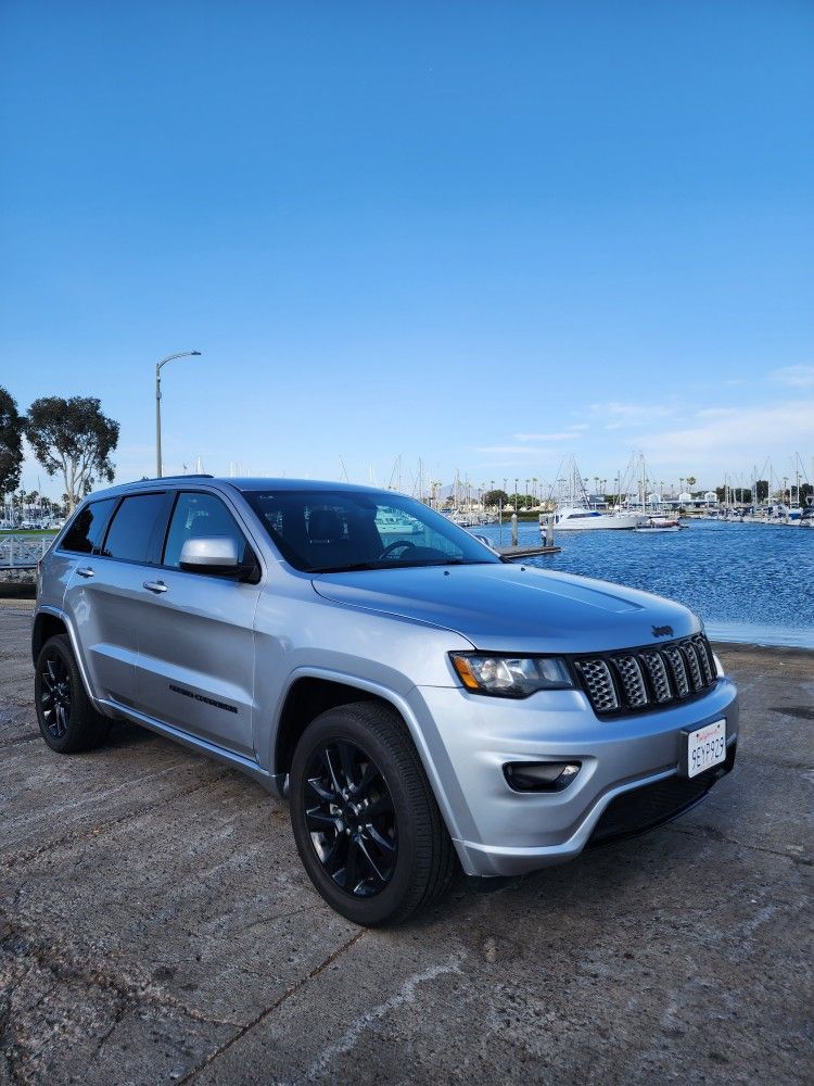 2018 Jeep Grand Cherokee for Sale in Chula Vista, CA OfferUp