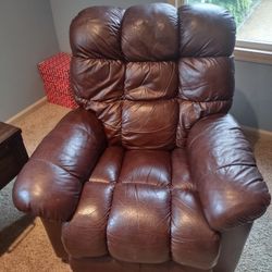 LAZ-BOY LEATHER RECLINERS ( $400 EACH)