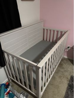Baby crib