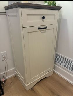 Cabinet/trash holder