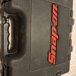 Snap-on screwdriver set