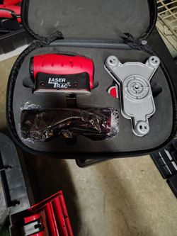 Craftsman Laser Trac Laser Level Kit with Case