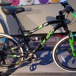 Hiland Mt Bike. Great Sturdy Bike For Road Or Trails.