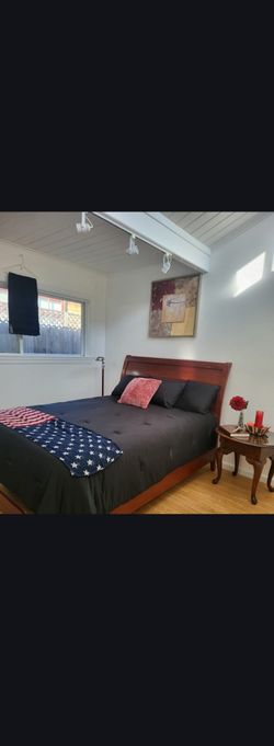 QUEEN SIZE BED FRAME & ANTIQUE SIDE TABLE ((NO MATTRESS)) VERY GOOD CONDITION FIRM $250