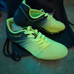 NIKE/THESTRON TRACK & FIELD SHOES