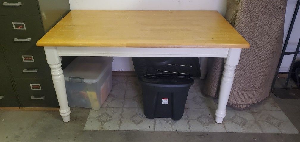 Free Table