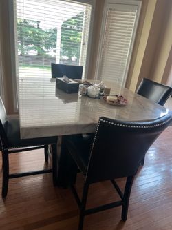 Marbella table