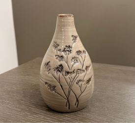 Small Tan Floral Vase