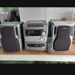 Aiwa CD Cassette Radio Stereo