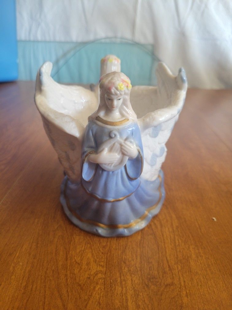 Vintage Angels Playing Instruments Candle Holder