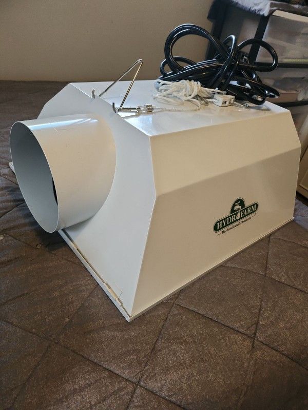 Hydrofarm Grow Light and Ballast