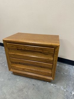 Wood 2-Drawer Nightstand