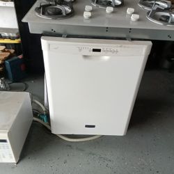 Whirlpool Dishwasher