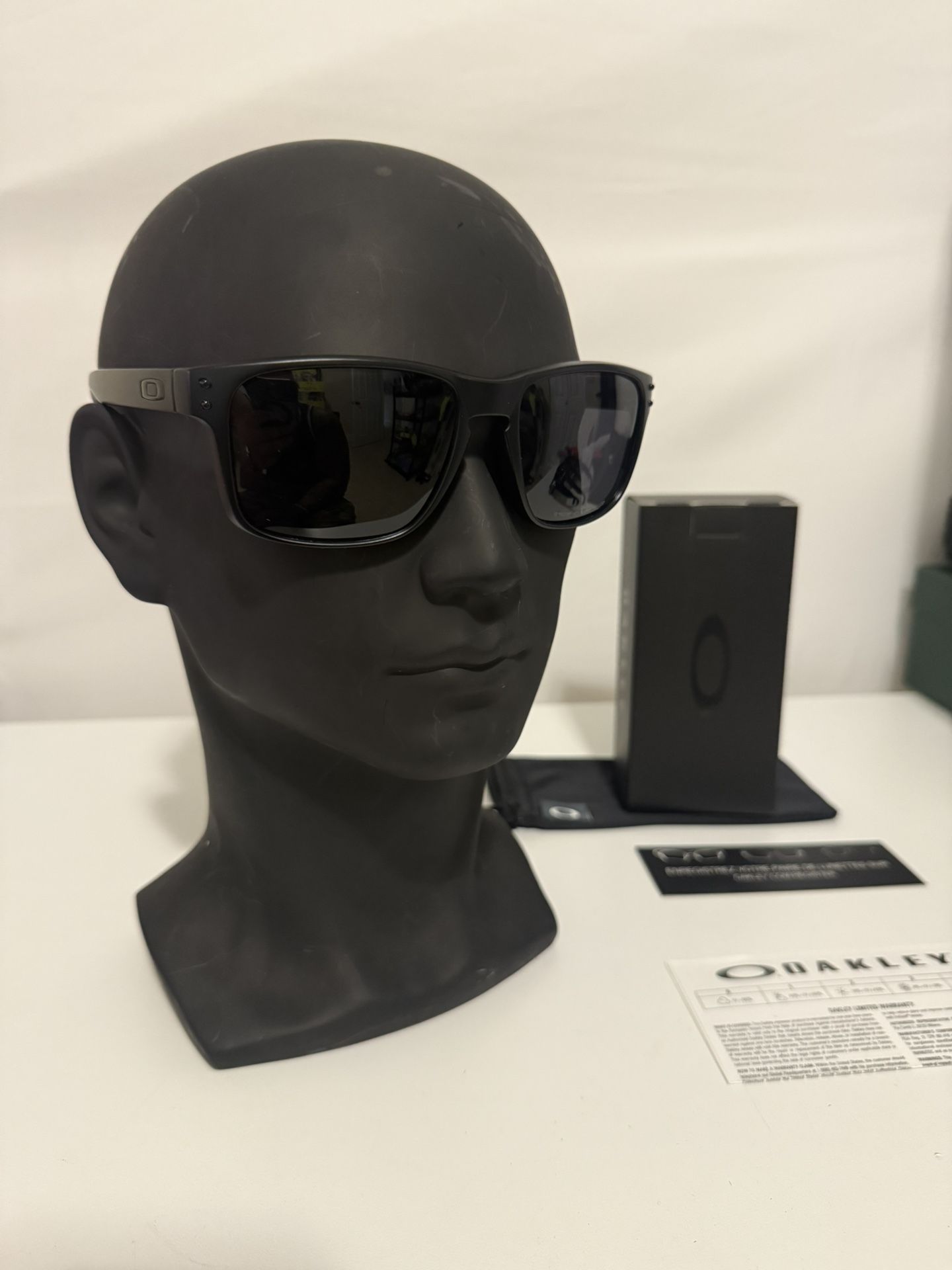 oakley sunglasses